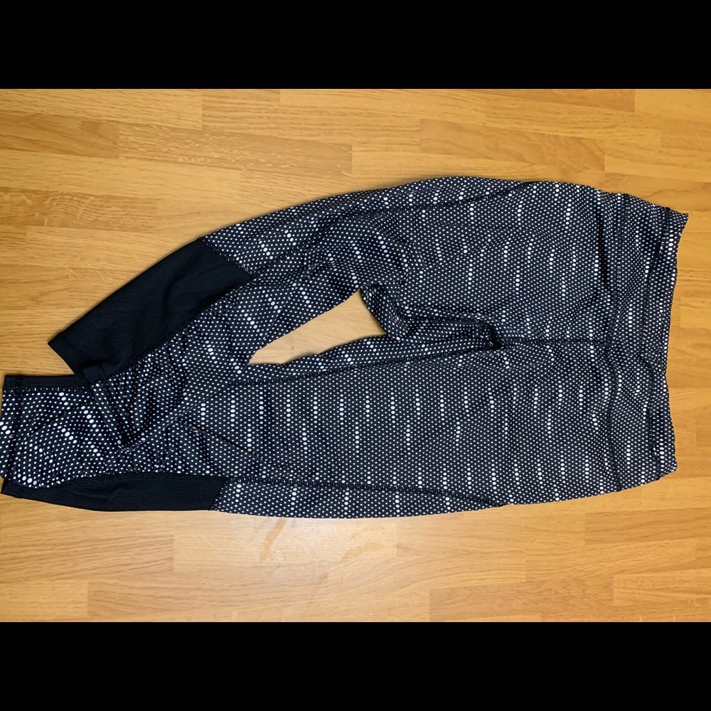 Compression capris